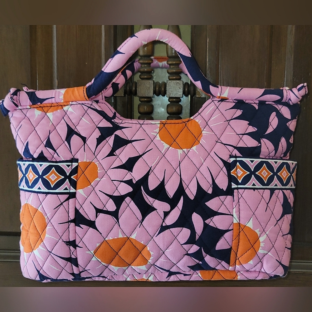 NWOT Vera Bradley Gabby Make-Up Tote in Loves Me